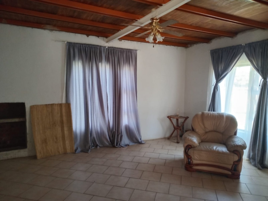 5 Bedroom Property for Sale in Bloemhof North West